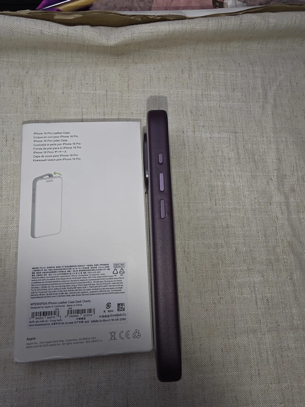 Apple iPhone 16 Pro Leather Case - Deep Plum